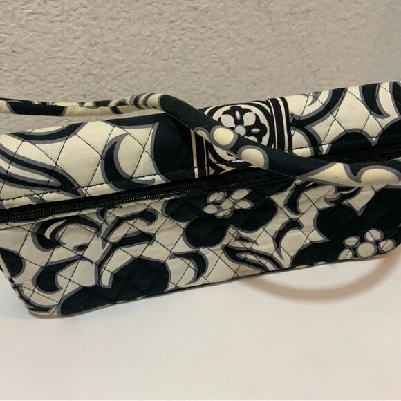 Vera Bradley knot just a clutch purse - Picture 5 of 11